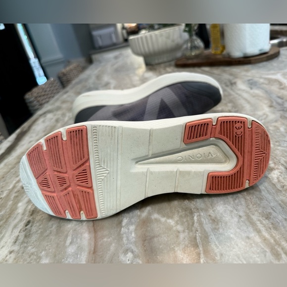 Women’s VIONIC Delmar Celeste Leisure Sneaker Supportive
Walking Shoe Size 8.5 - Picture 6 of 9